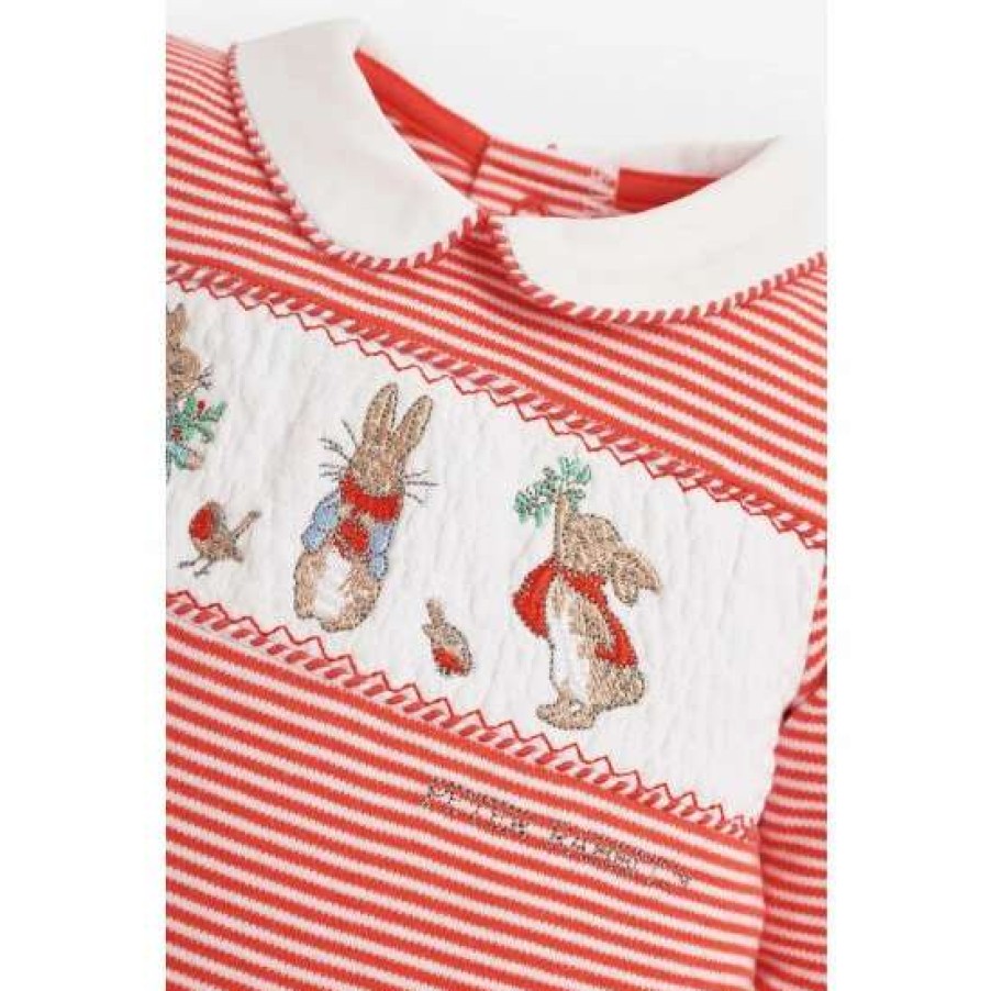 Sleepsuits * | Jojo Maman Bebe Red Peter Rabbit Smocked Christmas Sleepsuit And Hat Set